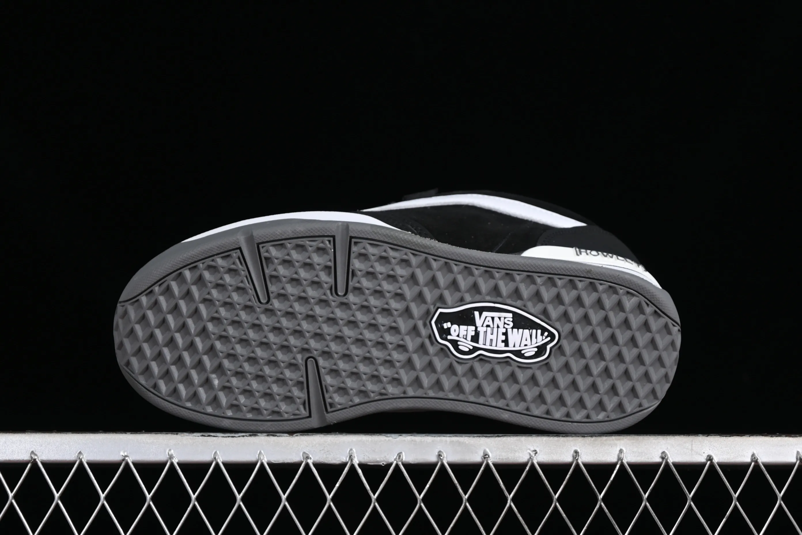All categories Vans Vans series Vans Mid Vans China Vans Rowley XLT series Vans official shock-absorbing and wear-resistant retro skateboard shoes VN000CTMBA2